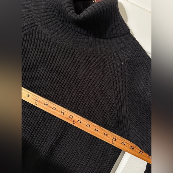 ARITZIA WILFRED FREE Lin Sweater Black 100% Merino Wool Hi Lo Turtleneck XS NICE - Picture 9 of 16